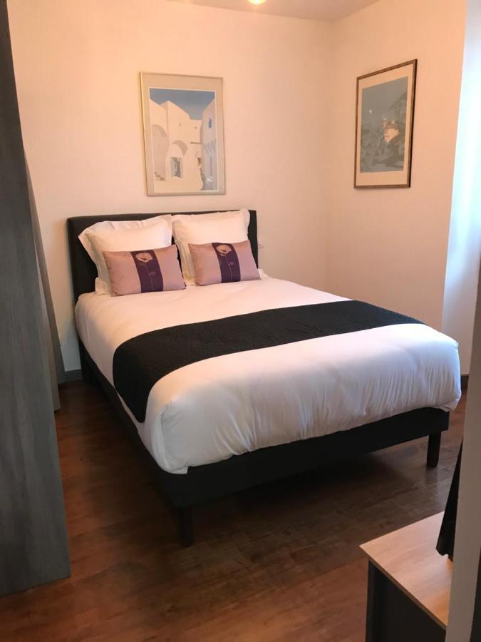 Avenue De La Gare Bed & Breakfast Riscle Exterior photo